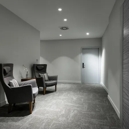 Priska Med Luxury Split