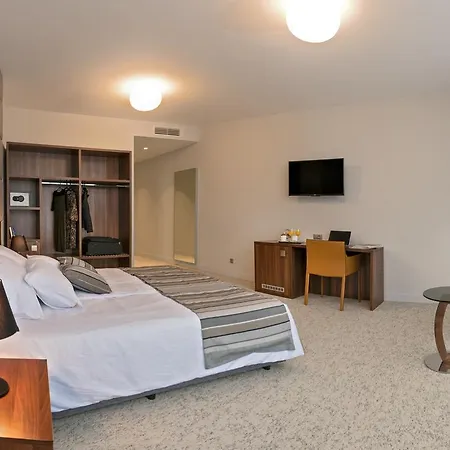 Priska Med Luxury Panzió 4*