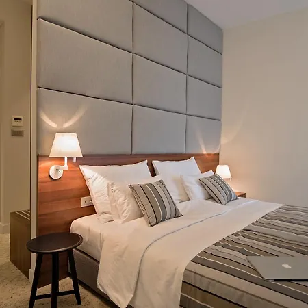 Priska Med Luxury Bed & Breakfast 4*