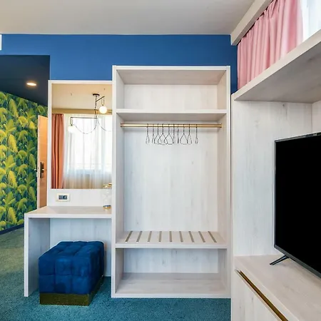 Priska Med Luxury 4* Split