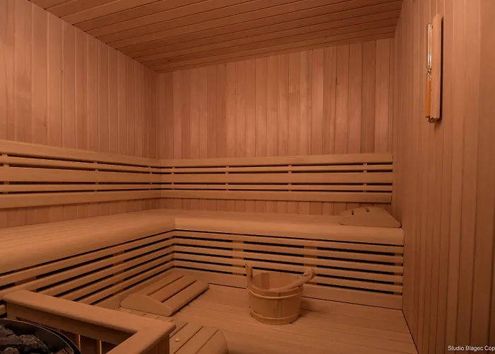 Priska Med Luxury krevet i doručak Split