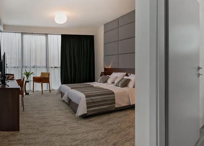 Priska Med Luxury krevet i doručak