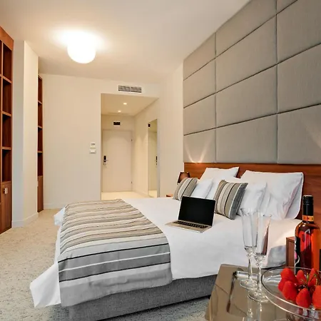 Priska Med Luxury 4* Сплит