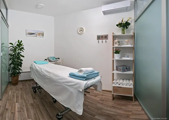 Priska Med Luxury Bed & Breakfast 4*